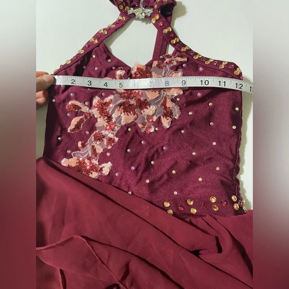 Glamour burgundy red